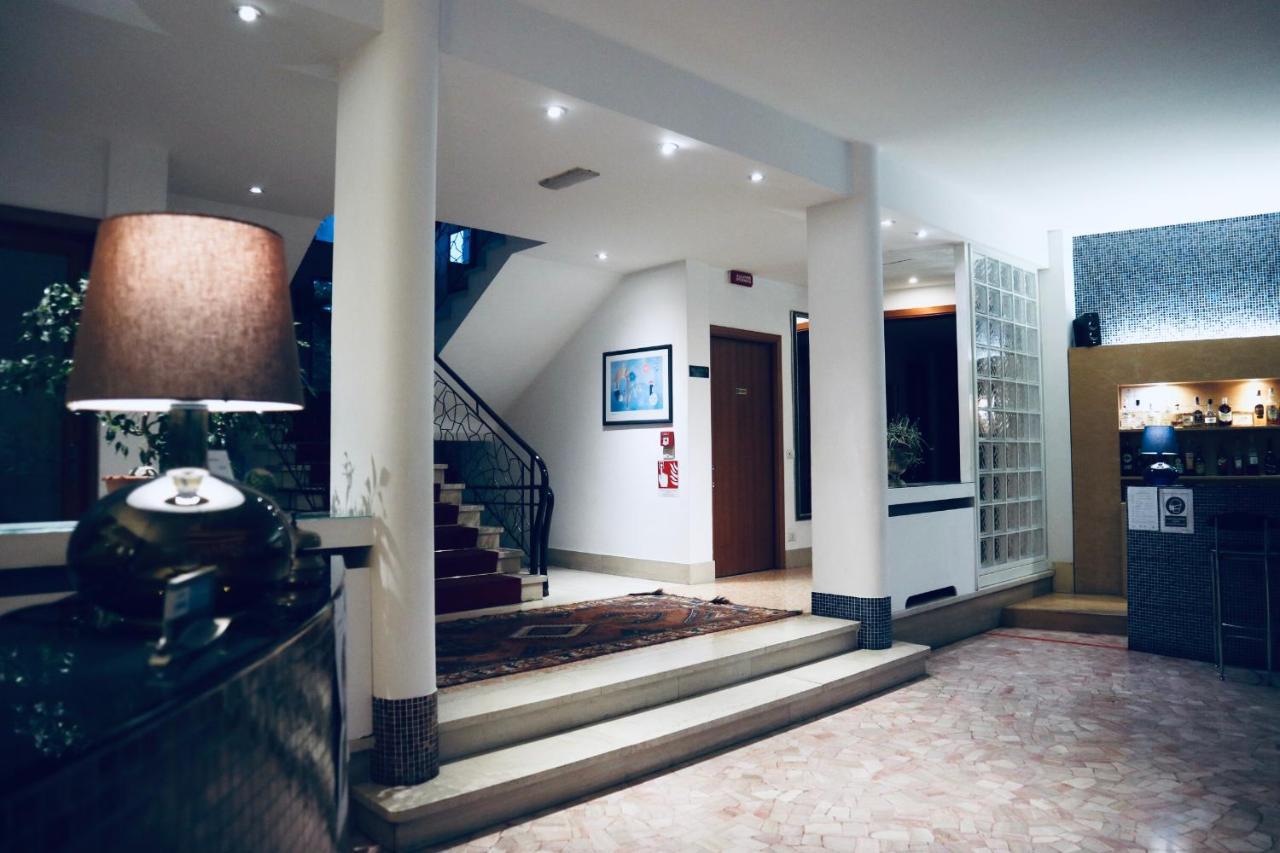 Hotel All'Oasi Paese Екстериор снимка