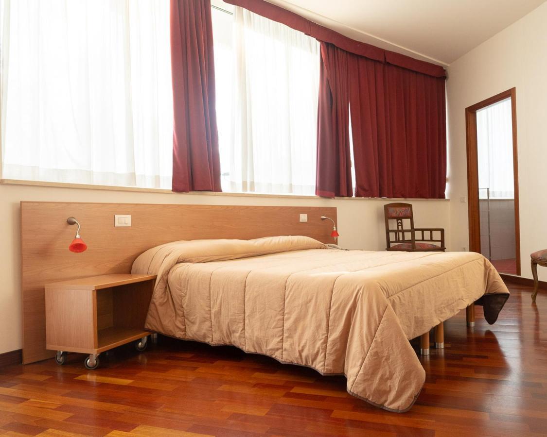 Hotel All'Oasi Paese Екстериор снимка