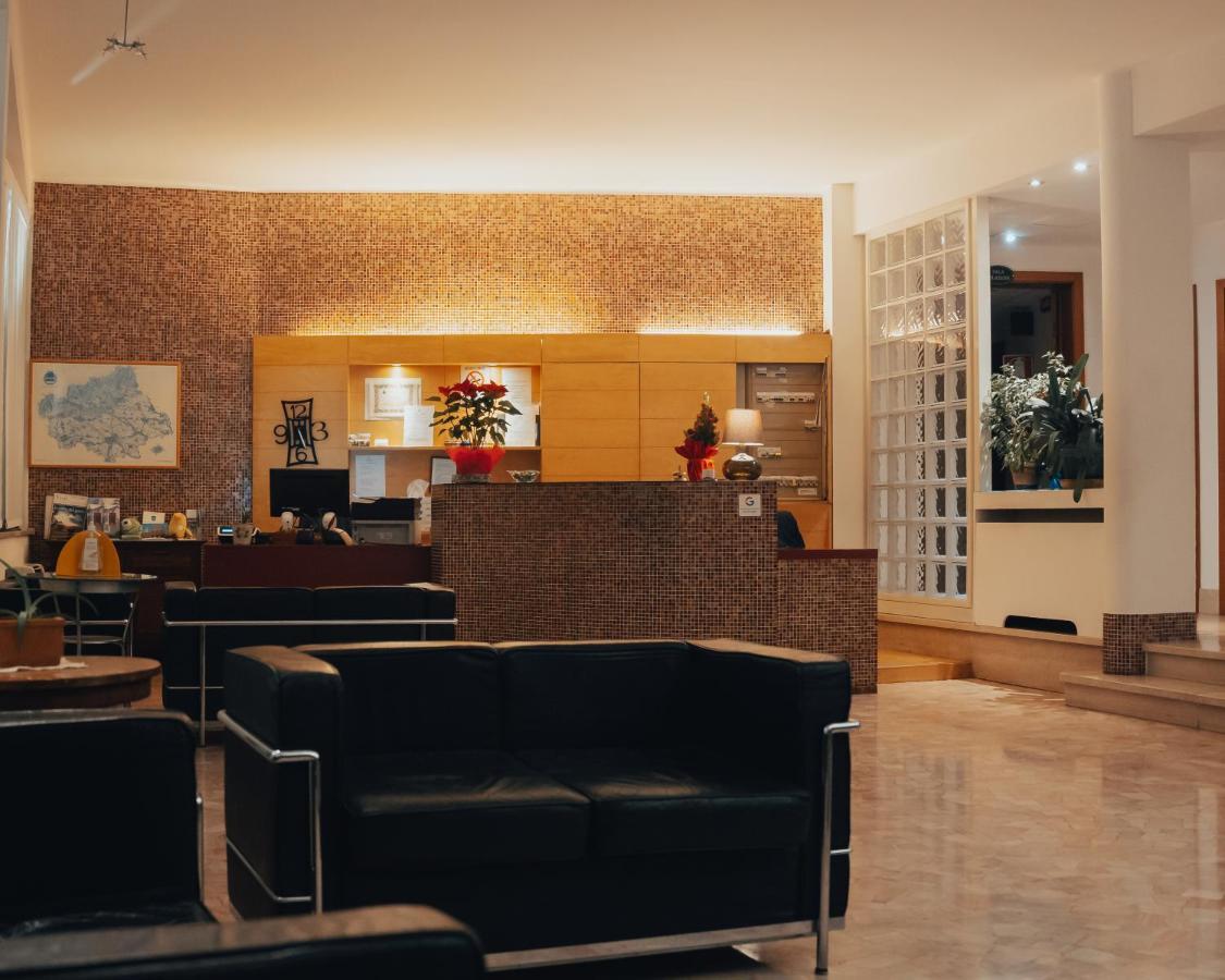 Hotel All'Oasi Paese Екстериор снимка