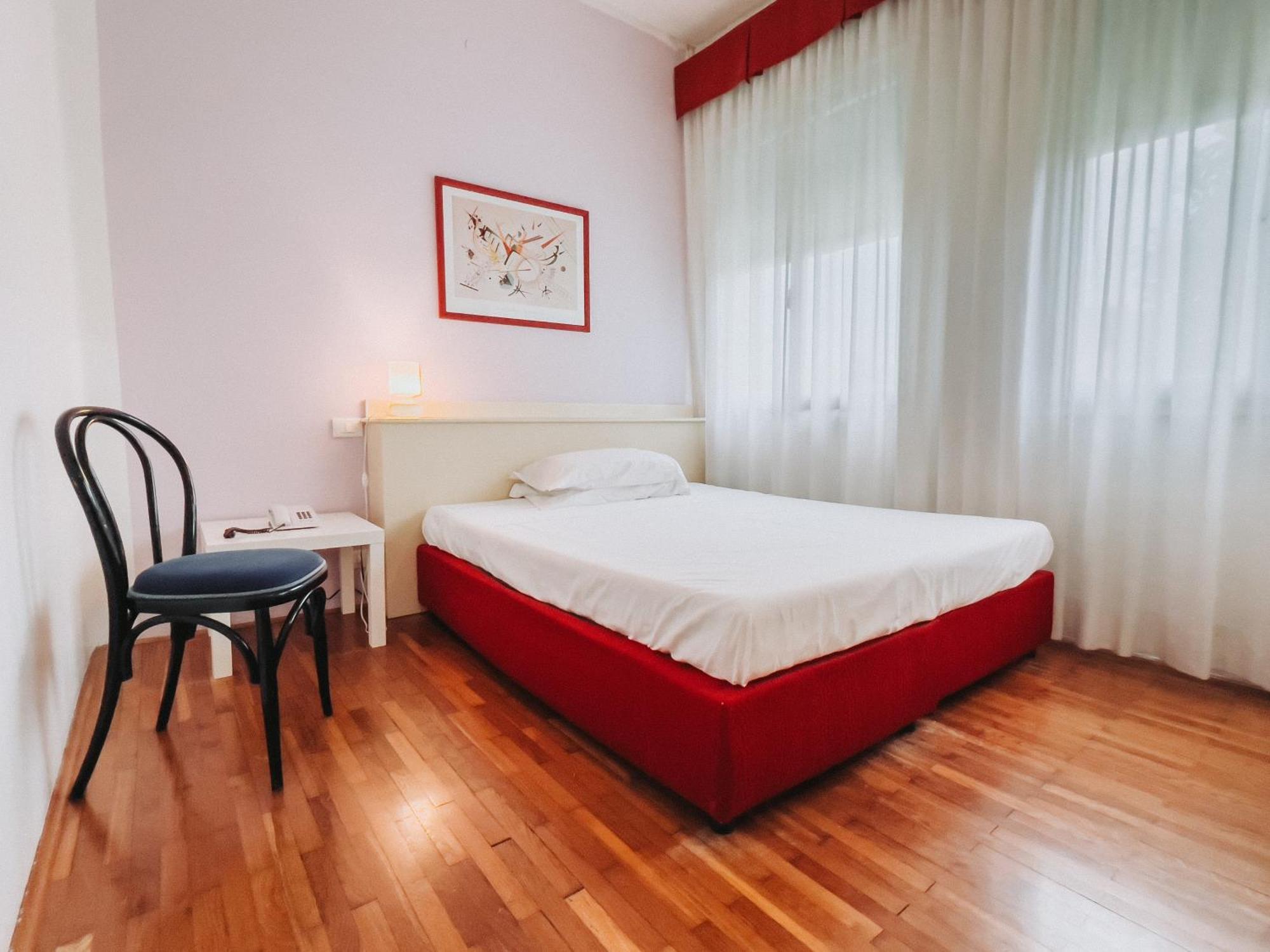 Hotel All'Oasi Paese Екстериор снимка